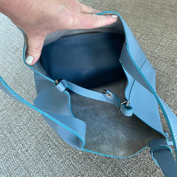 Light Blue Pebbled Leather Bucket Bag Lock Clemence Taurillon Picotin Bag - Picture 6 of 8